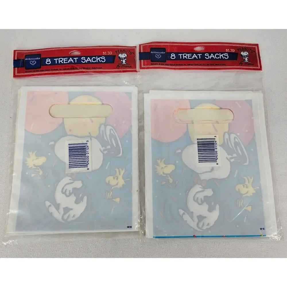 AMBASSADOR SNOOPY VINTAGE GOODIE BAGS - 16 PCS - NOSTALGIC PARTY FAVORS!